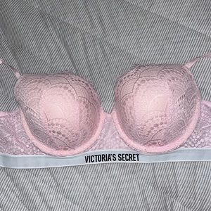 Pretty and sexy lace t shirt bra very comfortable